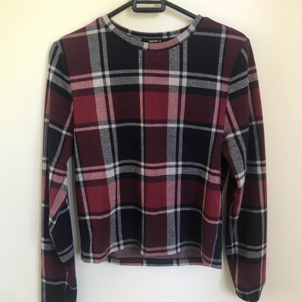 Checkered cropped top